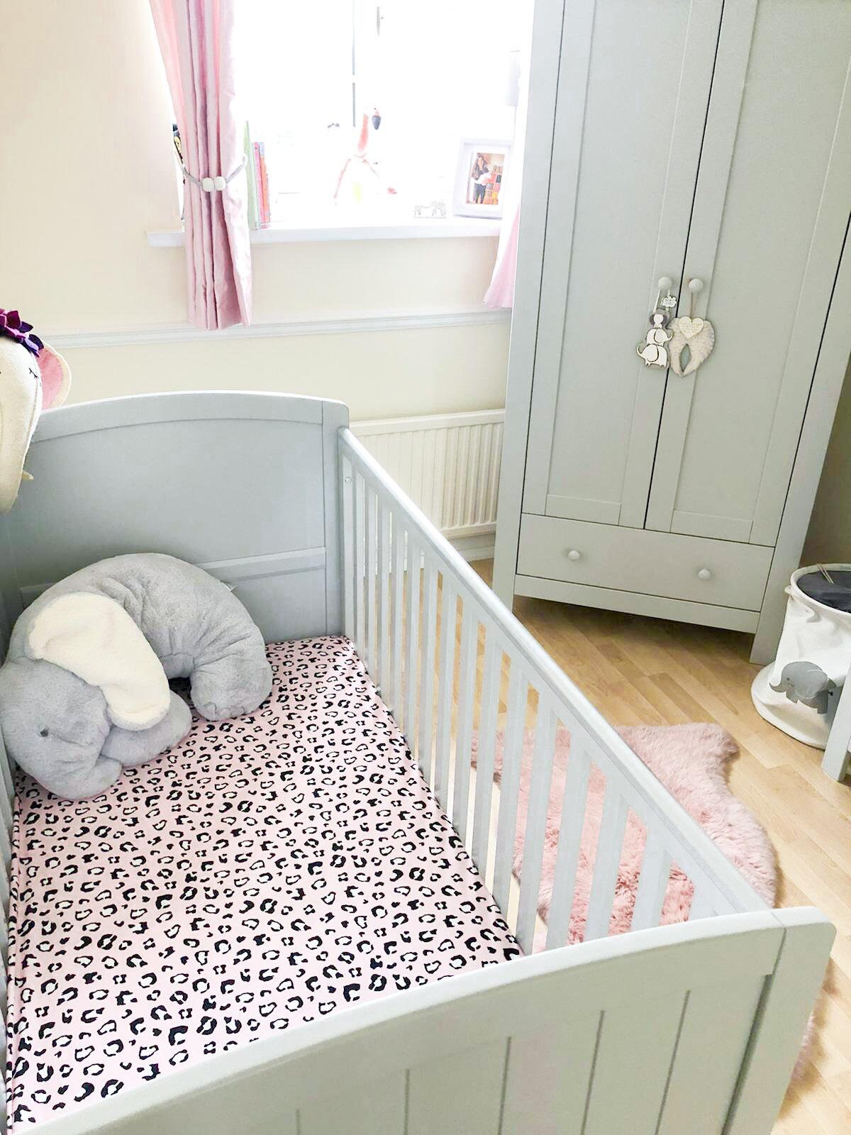 Leopard print cot sheets top