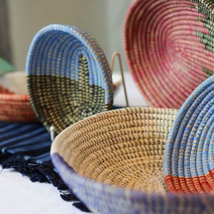 African Woven Seagrass Oval Fruit Bowel / Woven Catchall Bowel/ Decorative Woven Bowl/Wicker Basket/Wicker Catch-all Bowel, Boho Wall Art