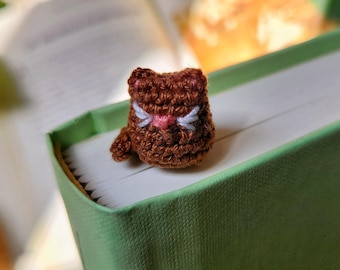Crochet Cat Bookmark: Handmade Cotton Book Lover Gift