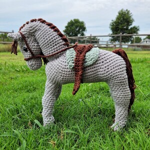 Cheval amigurumi, motif cheval au crochet, cheval au crochet, amigurumi cheval, cheval, crochet, motif cheval au crochet, amigurumi, selle au crochet image 2