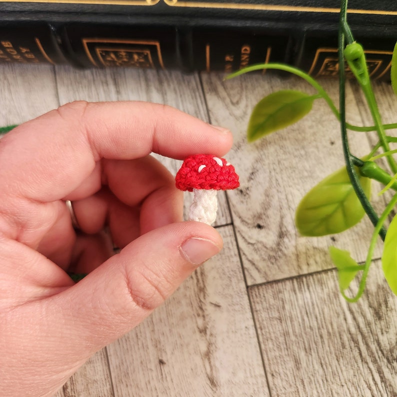 Mushroom crochet bookmark, snail crochet bookmark, crochet bookmarks, bookmarks, booklovers, handmade, mushroom, snail, crochet, cottagecore image 3