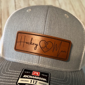 Hockey Mom Hat - Czapka Snapback ze skórzanym paskiem - Czapka Trucker