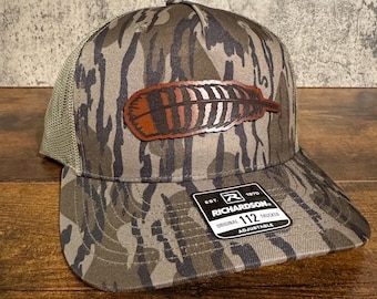 Chapeau avec empiècement en cuir à plumes de dinde : casquette camouflage Richardson pour Outdoorsman