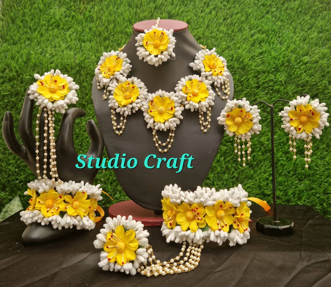 Beautiful Handcrafted Artificial Flower Jewelry Haldi,mehndi Tika,bracelets,jhumki Earrings