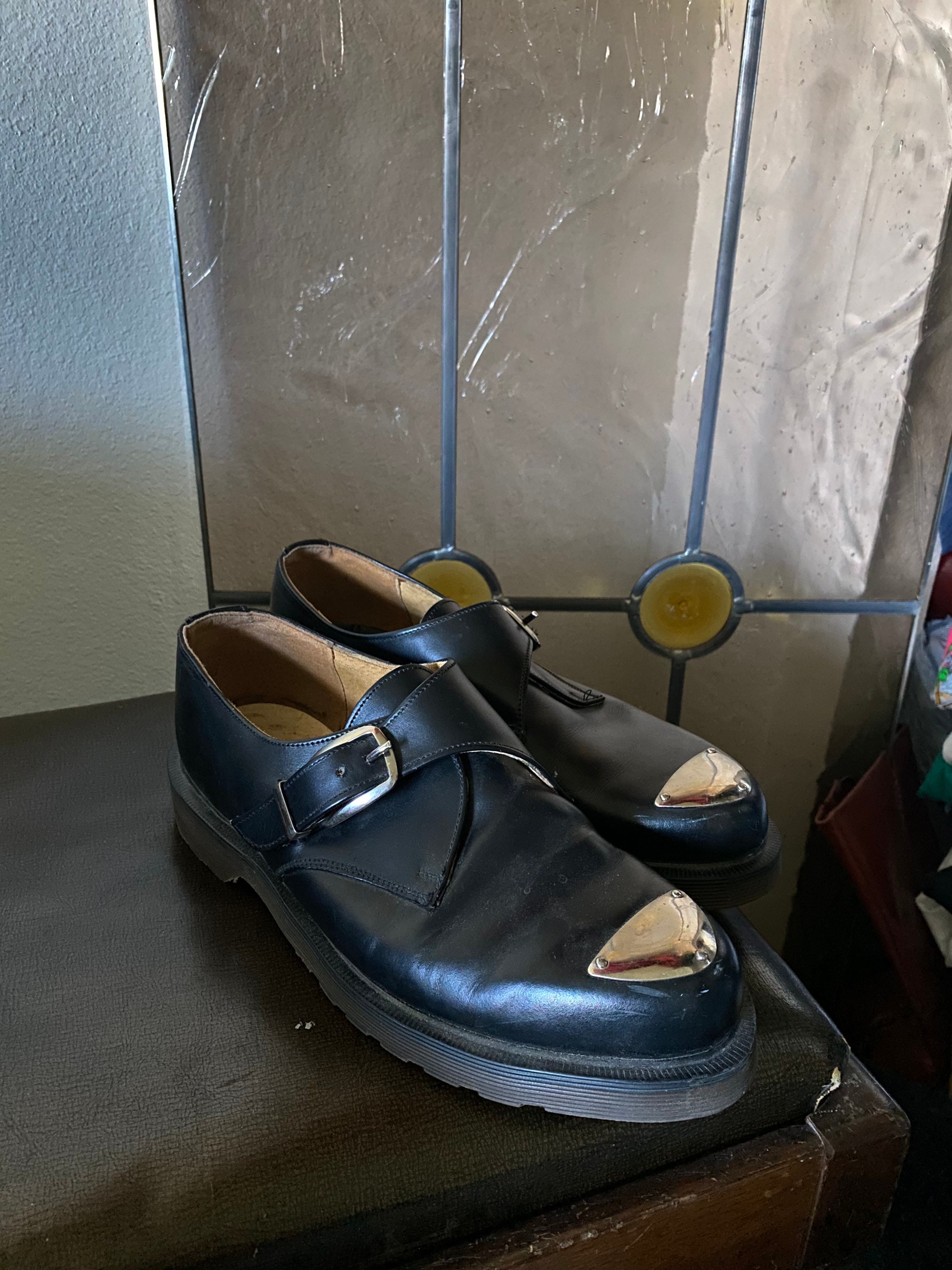 Scarpe con la hotsell punta di ferro