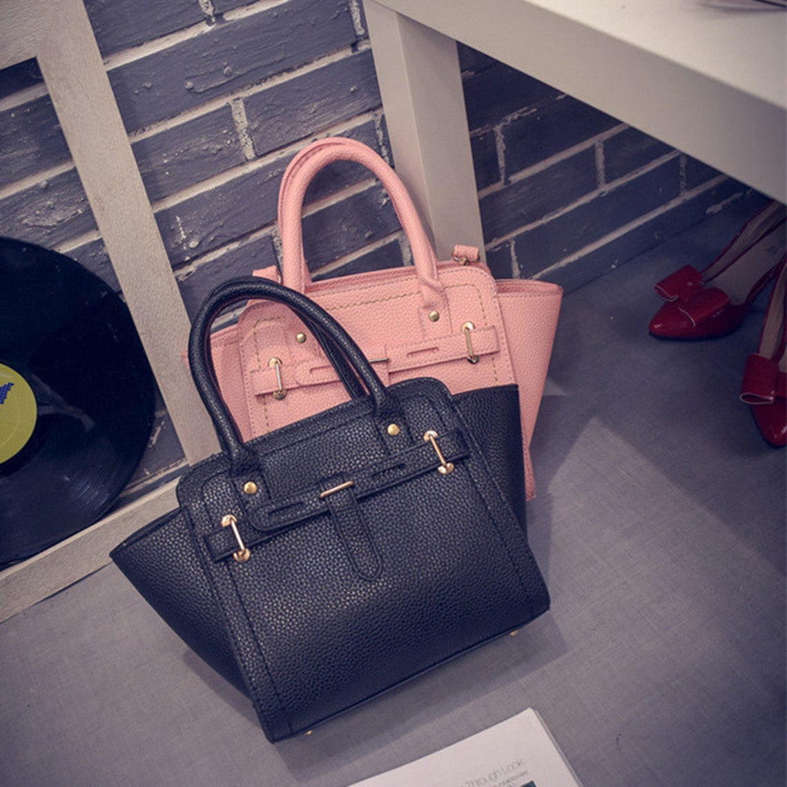 Fashion one shoulder messenger bag main image 1