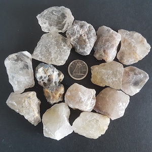 Cristal brut de quartz rutile.