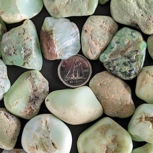 Chrysoprase Tumbled Crystal. 1pc.