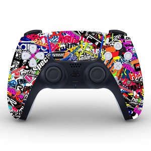 STICKERBOMB Skin voor Playstation Controllers - Sony PS4 PS5 Console Dualshock 4 Dualsense 5 - Printed Vinyl Wrap Sticker Bombing Hella