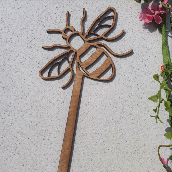 Bee Garden Stake/Garden ornament/ Plant Marker/Wooden Bee/Gardeners Gift