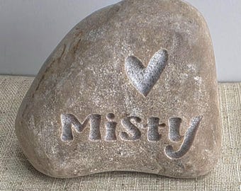 Personalised Paw Print Pet Memorial Pebble, Engraved Dog or Cat Memory Stone, Beloved Lost Pet Gift, Pet Remembrance Stone. Animal Rock Gift