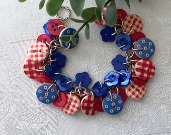 Red, White, Blue Handmade Button Bracelet ~ Red, White, Blue Wooden & Flower Buttons ~ Patriotic Jewelry ~ Summer Bracelet ~ One of a Kind