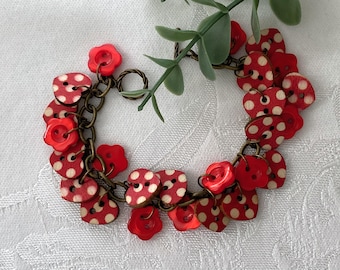 Red Wooden Heart Button Bracelet ~ Red Flower Button Bracelet ~ Original Handcrafted Button Bracelet ~ Unique Gift ~ Wooden Heart Buttons