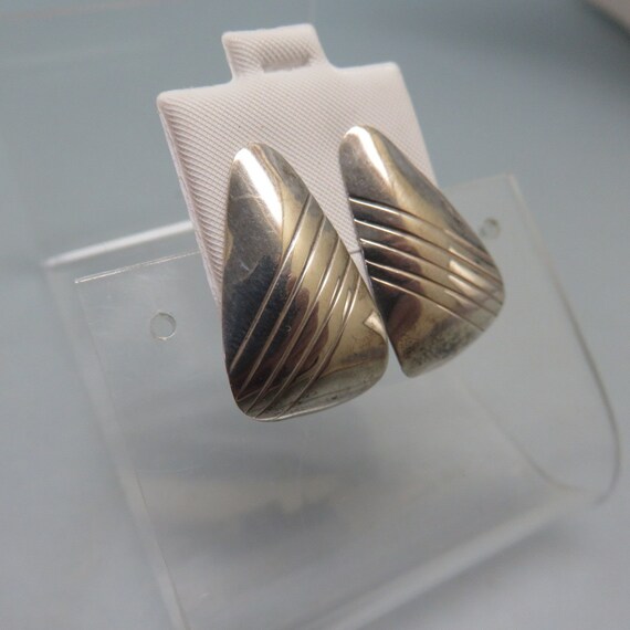 Sterling Silver Post Triangular Modern Pierced Ea… - image 3