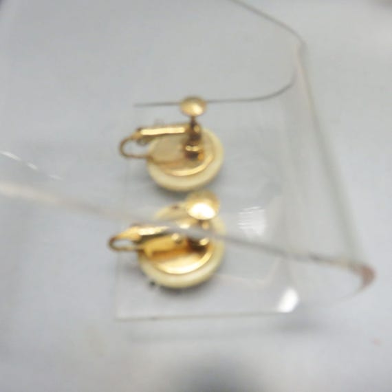 1960'S Yellow Plastic Button Adjustable Screw Bac… - image 3