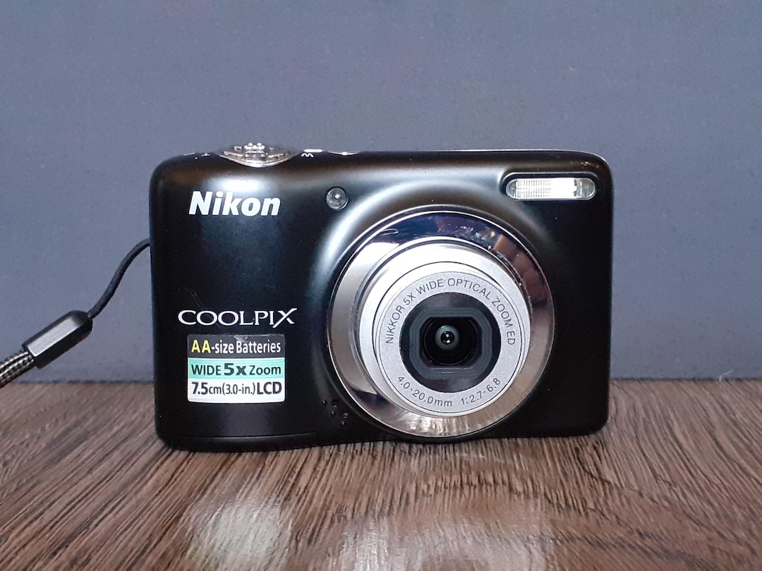 Buy Nikon Coolpix L25 Black Compact Digital Camera 5X Zoom Online in  India