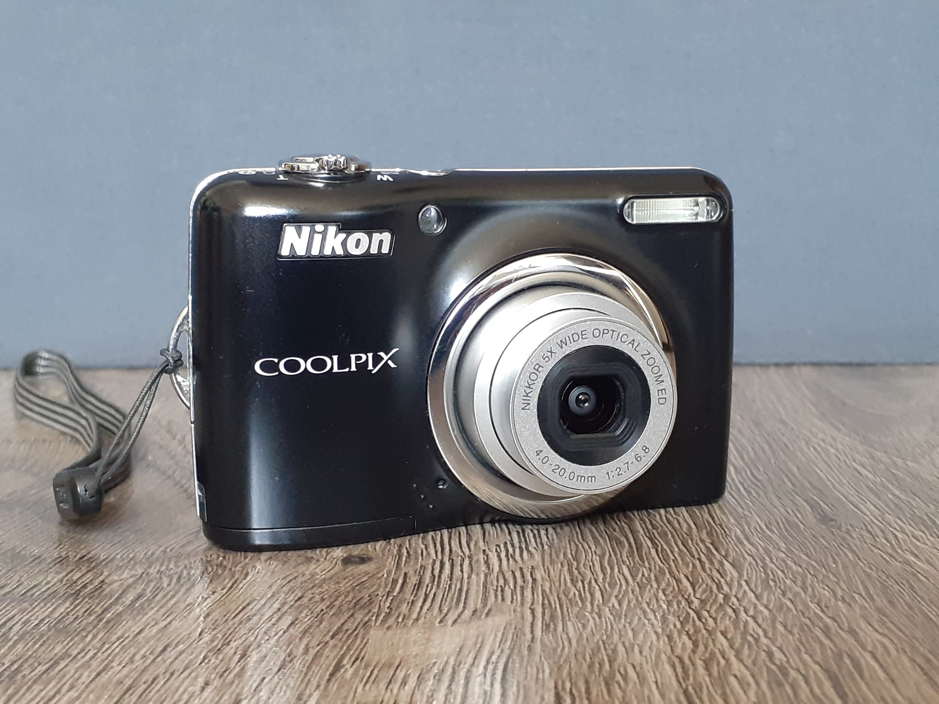 Nikon Coolpix L23 Black Compact Digital Camera 10.1MP 5X Zoom