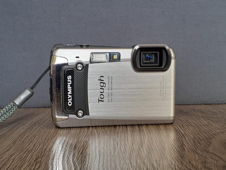 Olympus Stylus TOUGH TG-2 - Thumbnail 4