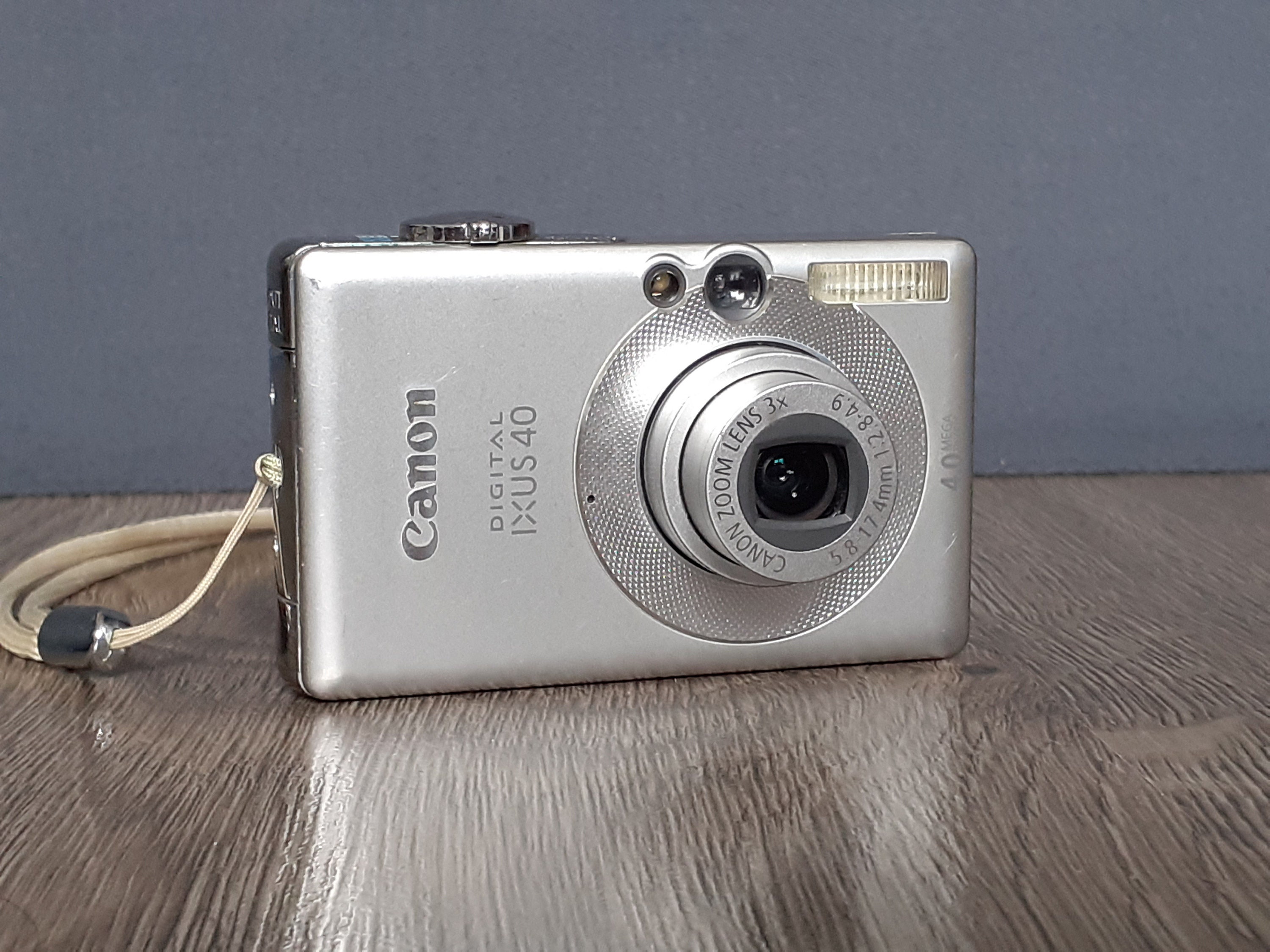 在庫処分 激安 Canon DIGITAL Digital Y2K Camera, Digital Compact 40 IXUS デジタルカメラ