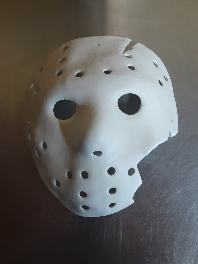 Friday the 13th part 7 hockey mask