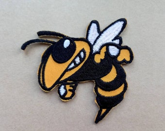 Set of 4 Large Embroidered Bee Patch Embroidery Bees Applique Big Patches For Clothing Bag Parches DIY Accessories Sew