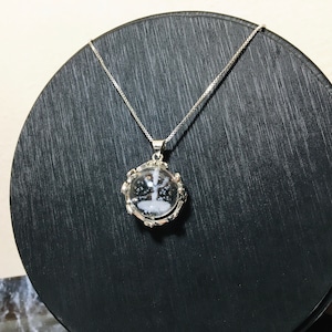 Reindeer Necklace, Rock Crystal Sculpture Inside, Gemstone Necklace, Santa Claus Reindeer, Deer Necklace, Christmas Gift,Summer Pendant