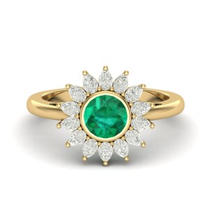 Vintage Emerald Engagement Ring, Round Cut Emerald Halo Wedding Ring, Unique Green Gemstone Bridal Ring, Vintage Emerald Anniversary Ring