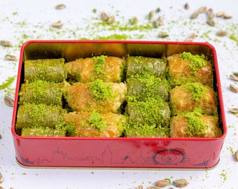 Eid Gift Box -  Turkish Baklava, Food Gift Box, Baklava Pistachio, Dessert Sweet Box Handmade Mixed Traditional Assorted Baklava, 475 GR