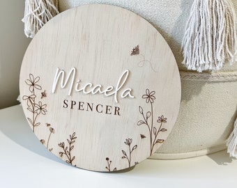 Floral Bee Wooden Name Plaque | Engraved Daisy Nursery Decor