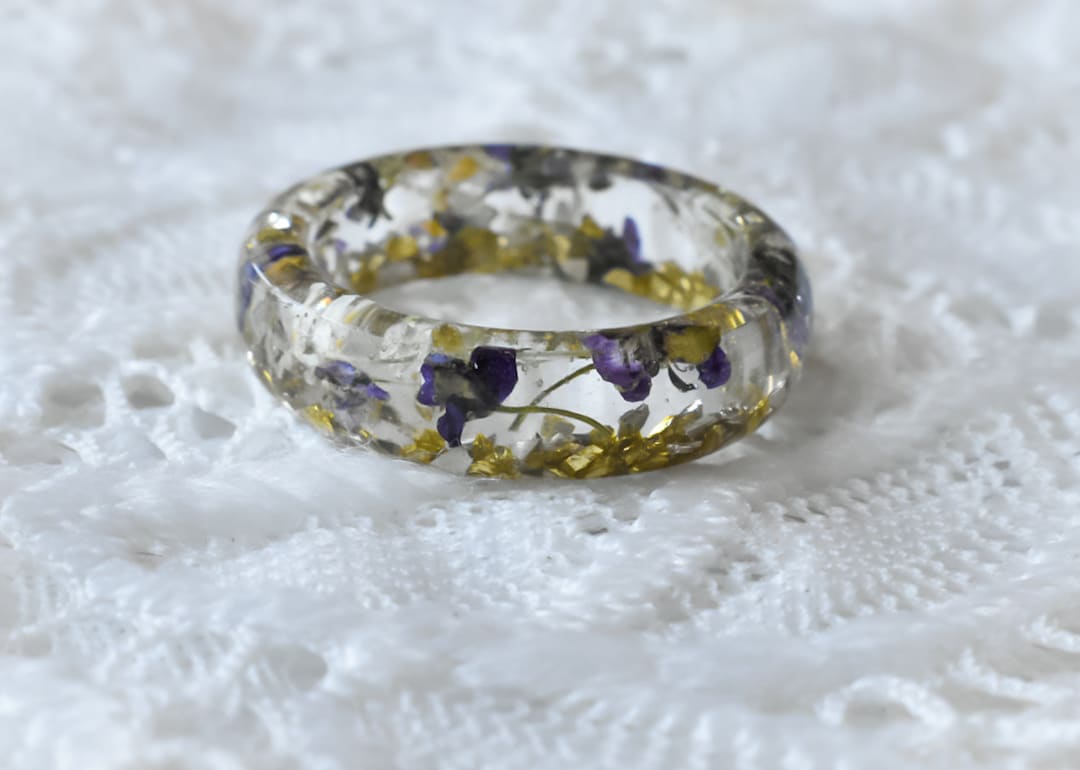 Real Pressed Flower Resin Ring Sweet Alyssum Flowers Queen Etsy