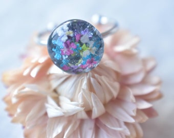 Customizable Real Pressed Flower Resin Ring Adjustable Stainless Steel Band with Colorful Queen Annes Lace Flowers, Spring Flower Ring