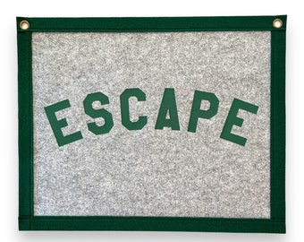 Escape Banner | Filz Wimpel Flagge Banner | Vintage Reisebanner | Wanddeko | Wandbehang