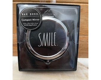 Rétroviseur compact Rae Dunn Smile VHTF NWT Smile noir blanc