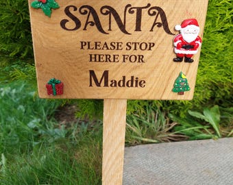 Personalised Solid Oak High Quality laser Engraved Christmas hanging sign,with a 25cm ground stake attached Santa please stop here sign,