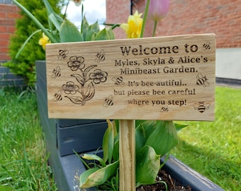 3 sizes Personalised wooden garden signs plaque with a 25cm ground stake (in option with or without