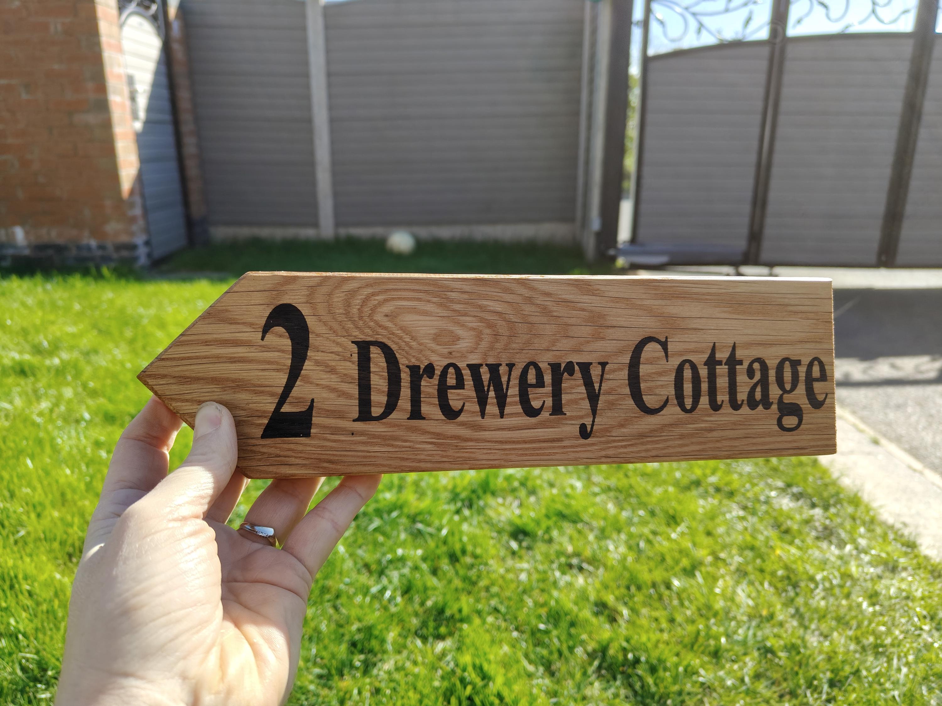 OAK Personalised Engraved Arrow Shaped Sign/pointer/directional Sign ...