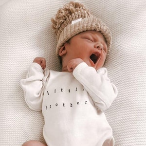 Organic Personalised Cotton Name Long Sleeve Baby Grow ~ Personalized GOTS Eco ~ Newborn Pregnancy Announcement ~ Babygrow Bodysuit