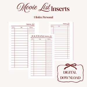 Może przedstawiać: Białe wkłady do list filmów Filofax Personal z bordowym tekstem. Wkłady zawierają sekcje na datę, tytuł i ocenę. Słowa "Movie List Inserts" i "Filofax Personal" są napisane bordową czcionką. Dołączona jest również grafika do pobrania cyfrowego.