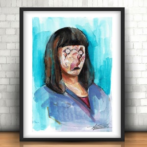 Pode incluir: Pintura em aquarela de uma pessoa com uma camisa azul e cabelo preto. O rosto da pessoa é pintado com um padrão branco e rosa, e seus olhos estão cobertos por um par de óculos.