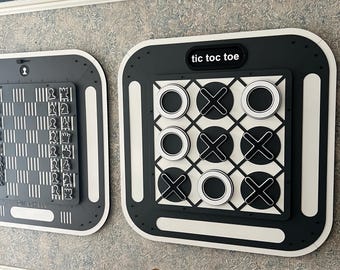 Juego de mesa magnético de tres en raya para pared / Modelo OMO / 60x60 cm / pulO Wall Games / Juego de estrategia familiar de metal y blanco brillante / XOX Game