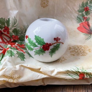 Vintage Holly Round Candlestick Holder