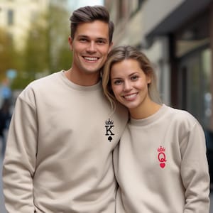 Sweater koning en koningin, bijpassende trui paar, schoppenkoning-top, trui koningin van harten, trui paar kaarten, trui Valentijnsdag, trui Valentijnsdag