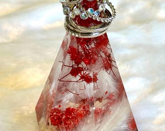 Custom Resin Ring Holder | Personalized Floral Ring Cone | Real Preserved Flowers | Jewelry Display | Bridesmaid Gift | Engagement Gift
