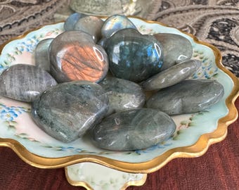 Small Labradorite polished Heart Carvings/Rainbow Colors/Gemstone/Flashy stone/