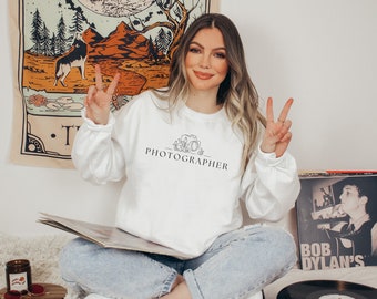 Fotograf Kamera Boho Blommig Rundkragetröja