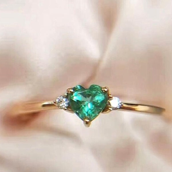 925 Sterling Silver Ring,Lab Emerald Heart Ring,Lab Created Emerald, Green Heart Ring, Promise Ring, Proposal Ring, Heart Ring, Love Ring,
