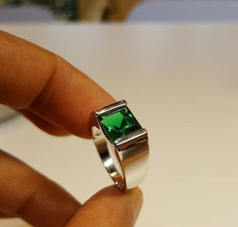 Men's Emerald Ring 1.43 Ct. 18K Yellow Gold | The Natural Emerald Company
