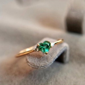 925 Sterling Silver Ring,Lab Emerald Heart Ring,Lab Created Emerald, Green Heart Ring, Promise Ring, Proposal Ring, Heart Ring, Love Ring, image 3