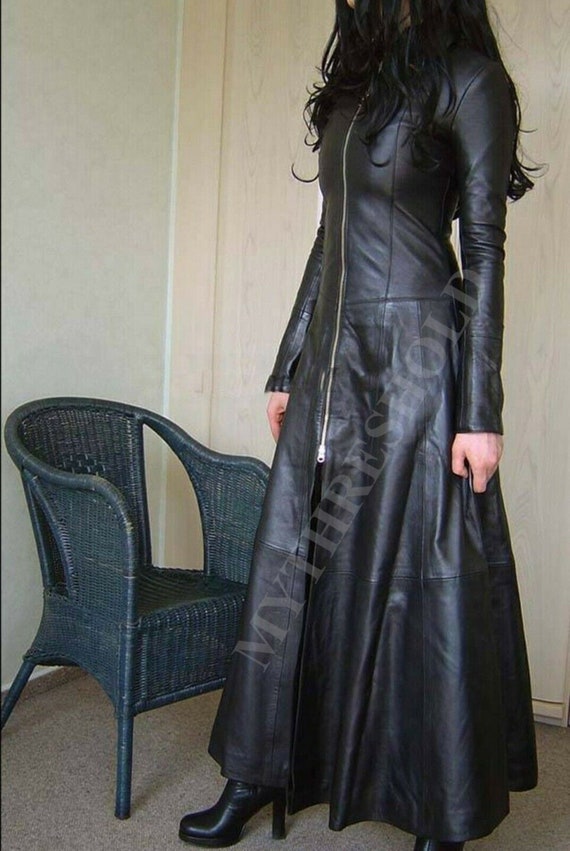 lens van China Women Black Long Leather Coat Gown Suit Gothic Costume - Etsy België