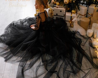 Toddler black dress,Lace Flower girl dress,Black flower girl dress,Girl formal dress,Dress with train,Princess girl dress,Girl evening dress